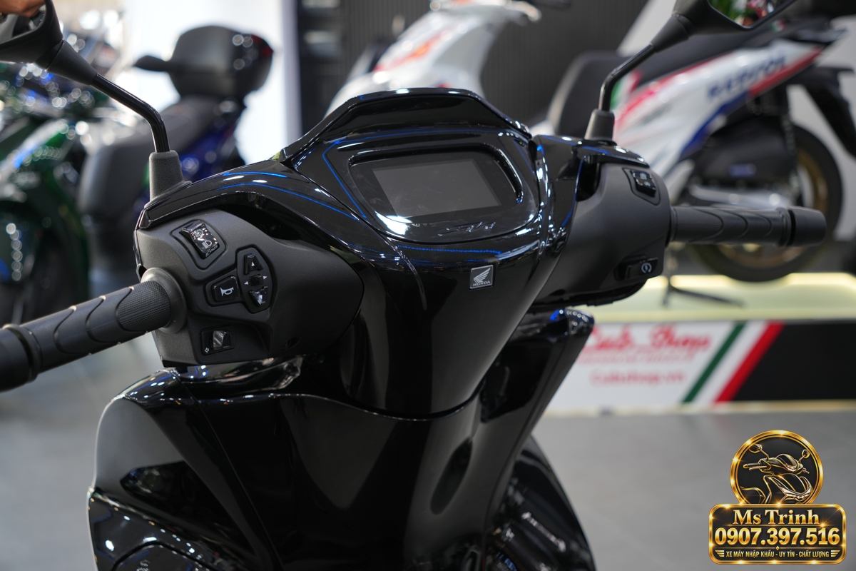 Honda SH150i Ý đen bóng 2027 tại Quảng Ngãi - Sơn bóng lịch sự, tiện ích cho mỗi ngày
