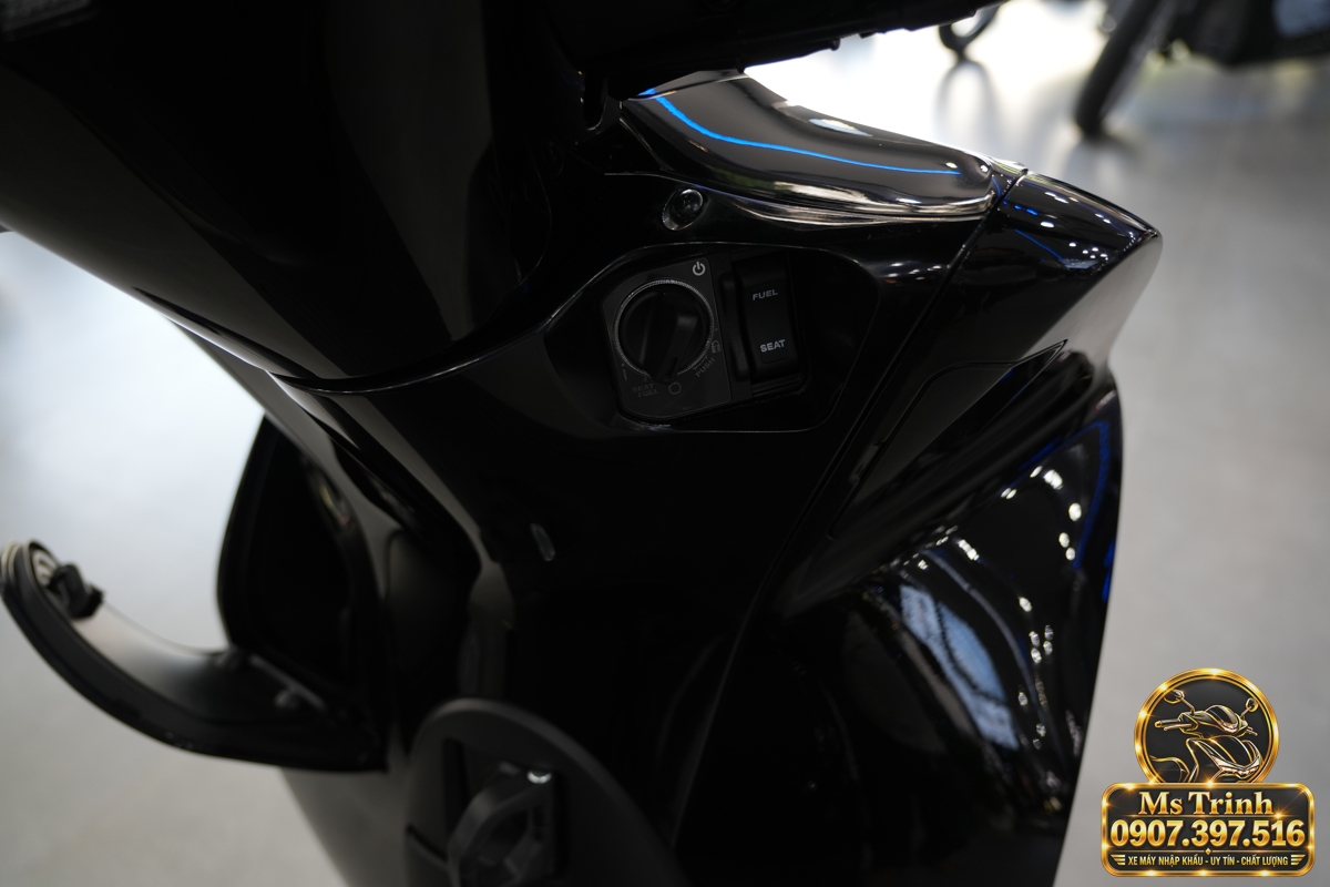 Honda SH150i Ý đen bóng 2027 tại Quảng Ngãi - Sơn bóng lịch sự, tiện ích cho mỗi ngày