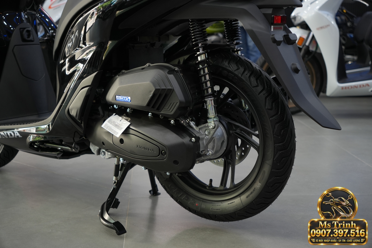 Honda SH150i Ý đen bóng 2027 tại Quảng Ngãi - Sơn bóng lịch sự, tiện ích cho mỗi ngày