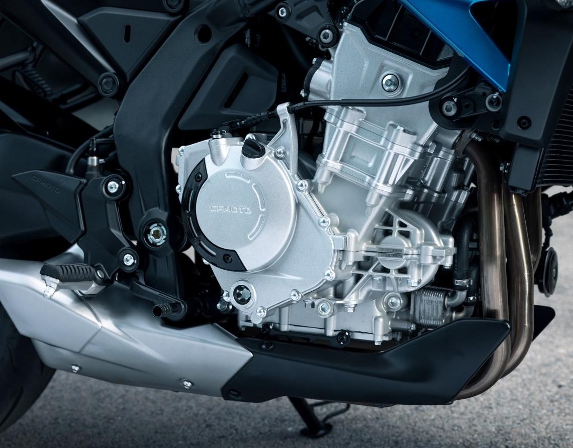 CF Moto 675NK 2025, Động Cơ 3 Xilanh Thẳng Hàng, Chính Hãng, Gía Rẻ tại Quảng Ngãi