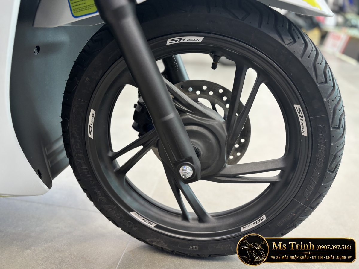 Honda SH150 Ý Malossi 2026 tại Quảng Ngãi - Tem custom thể thao, dáng SH thanh lịch
