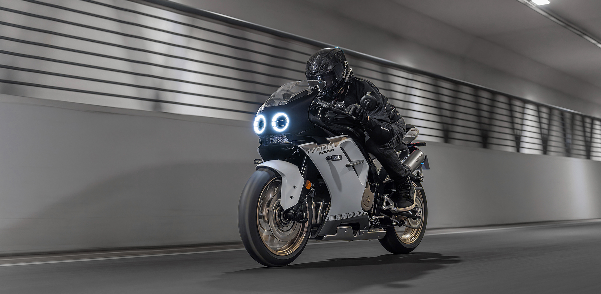 CF Moto VOOM 500SR, 4 Xi Lanh Thẳng Hàng, Retro Sport Độc Đáo tại Quảng Ngãi