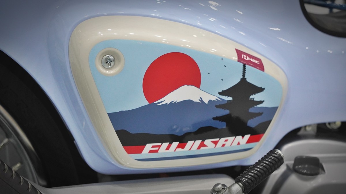 Honda Cub 110 Fujisan bản giới hạn tại Quảng Ngãi - Thiết kế đậm chất Nhật Bản