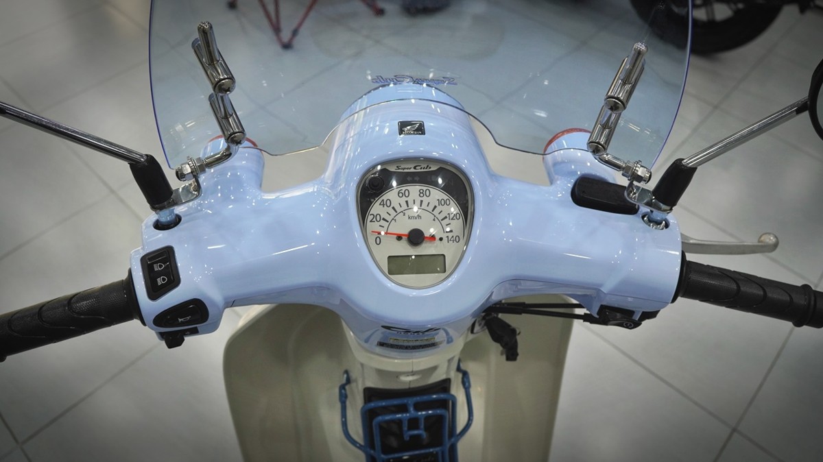 Honda Cub 110 Fujisan bản giới hạn tại Quảng Ngãi - Thiết kế đậm chất Nhật Bản