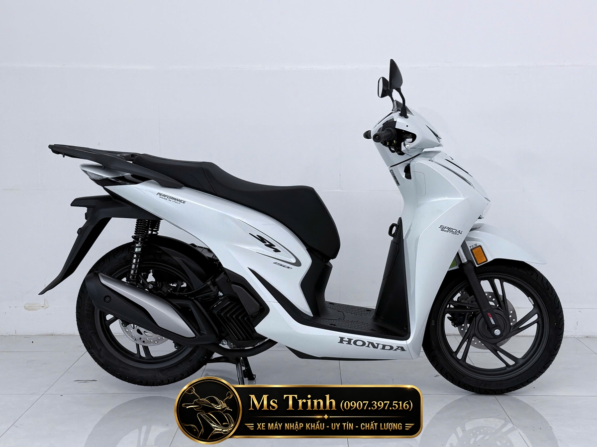 Honda SH150i Special Edition Standard nhập HMR Ý màu trắng tại Quảng Ngãi: Giá trị nằm trong từng chi tiết nguyên bản