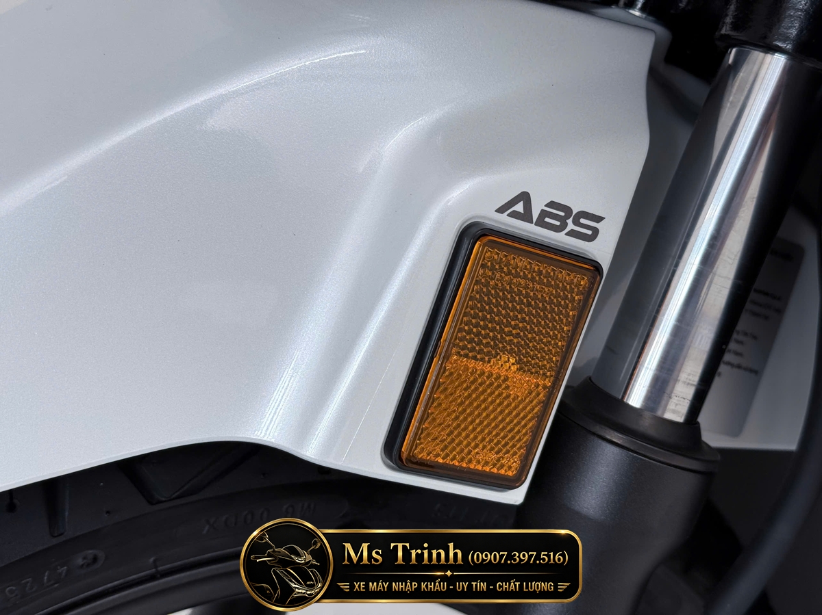 Honda SH150i Special Edition Standard nhập HMR Ý màu trắng tại Quảng Ngãi: Giá trị nằm trong từng chi tiết nguyên bản