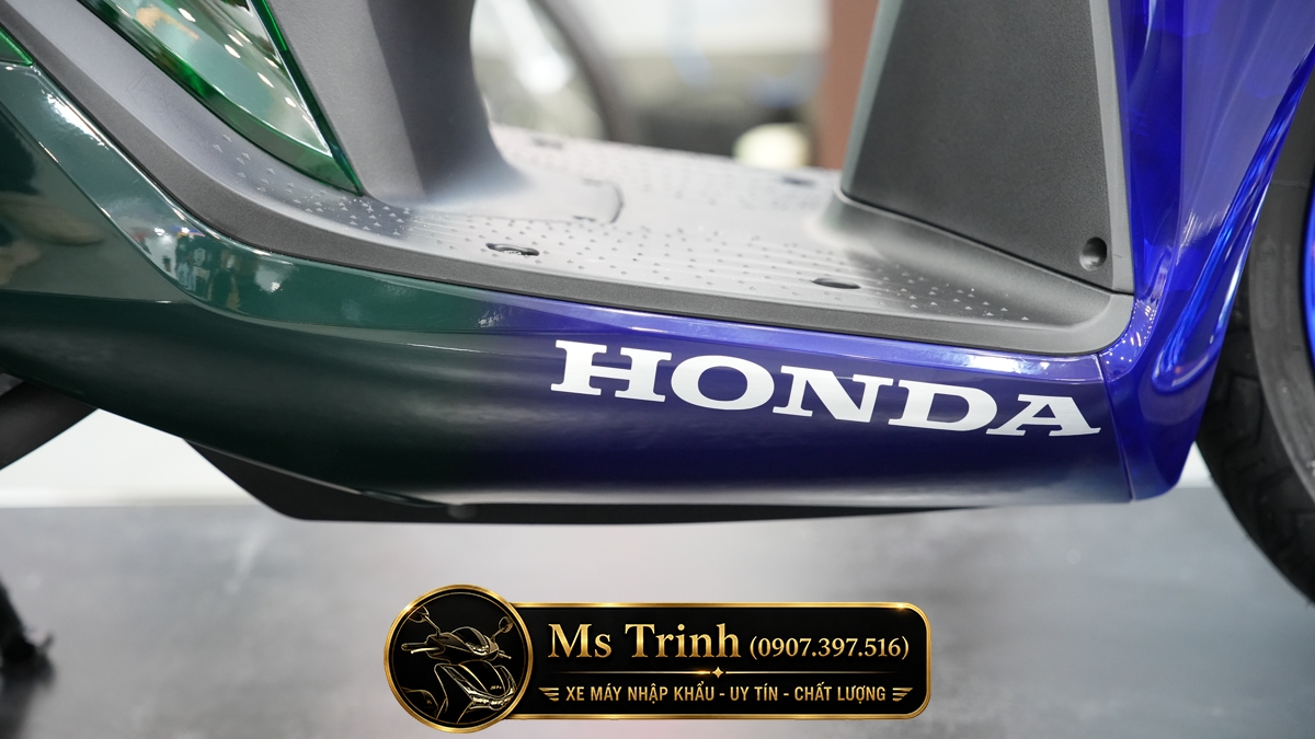 Honda SH150i Vetro Sapphire - Green tại Quảng Ngãi: SH Ý 2 trong 1 giới hạn 200 xe