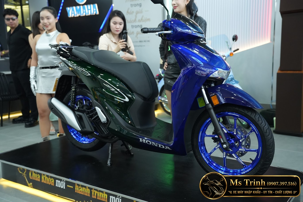 Honda SH150i Vetro Sapphire - Green tại Quảng Ngãi: SH Ý 2 trong 1 giới hạn 200 xe