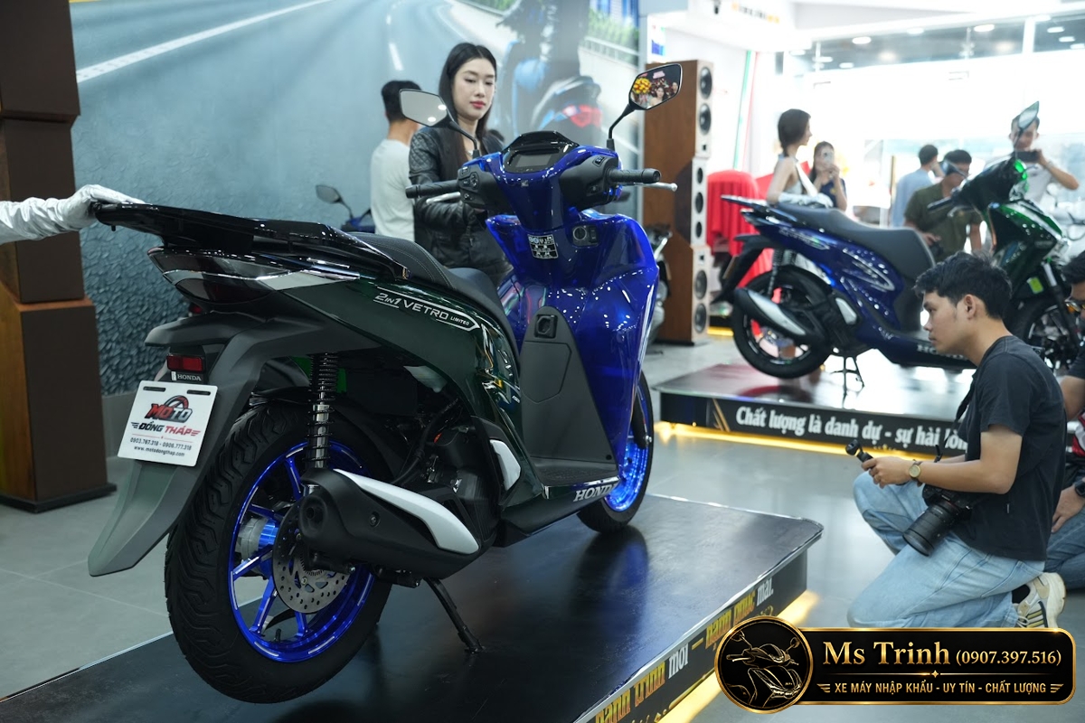 Honda SH150i Vetro Sapphire - Green tại Quảng Ngãi: SH Ý 2 trong 1 giới hạn 200 xe