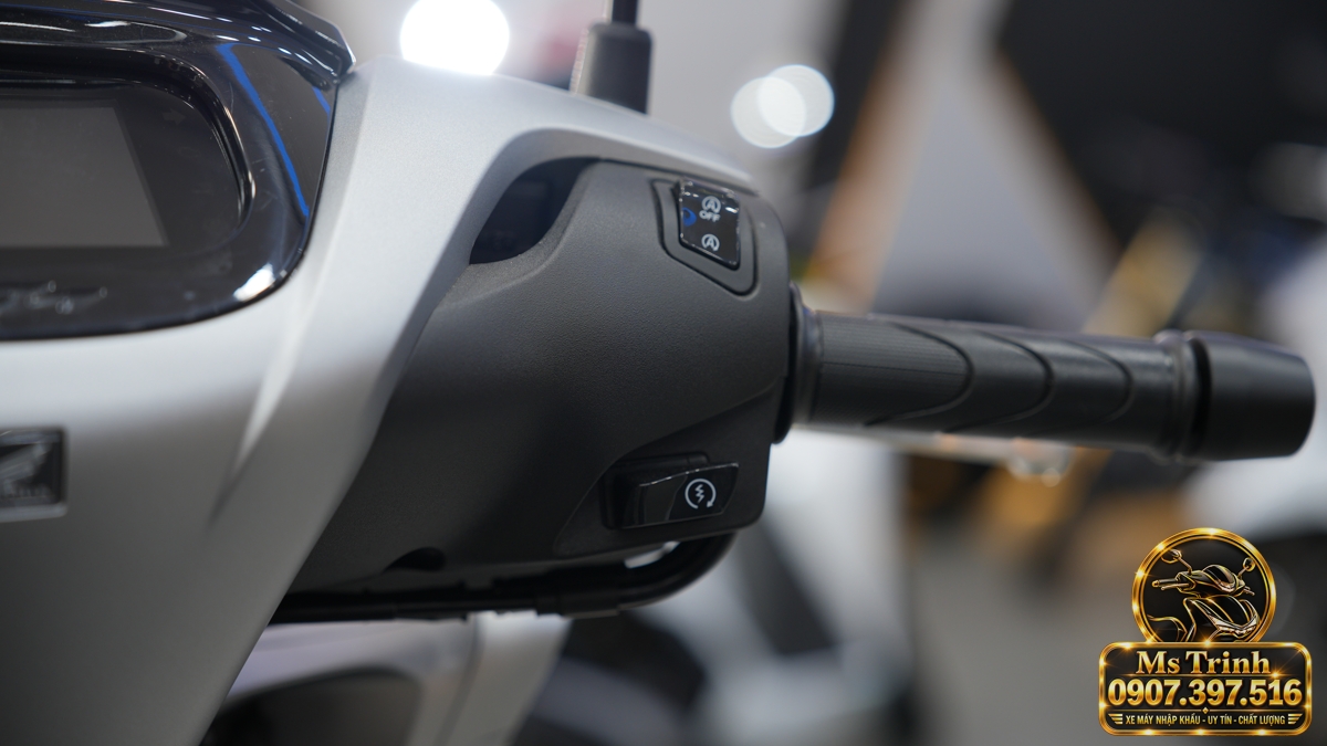 Honda SH150i Ý xám bạc 2027 tại Quảng Ngãi - Nhập Ý, tem vàng sang trọng, giá tốt