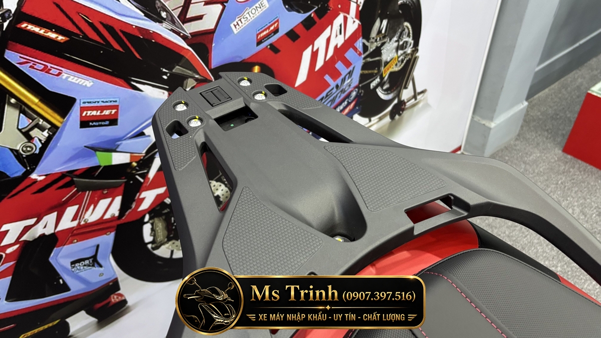 Honda SH150 Ý 2026 màu đỏ Sporty New Concept tại Quảng Ngãi: Giá trị khác biệt của một chiếc SH nhập khẩu