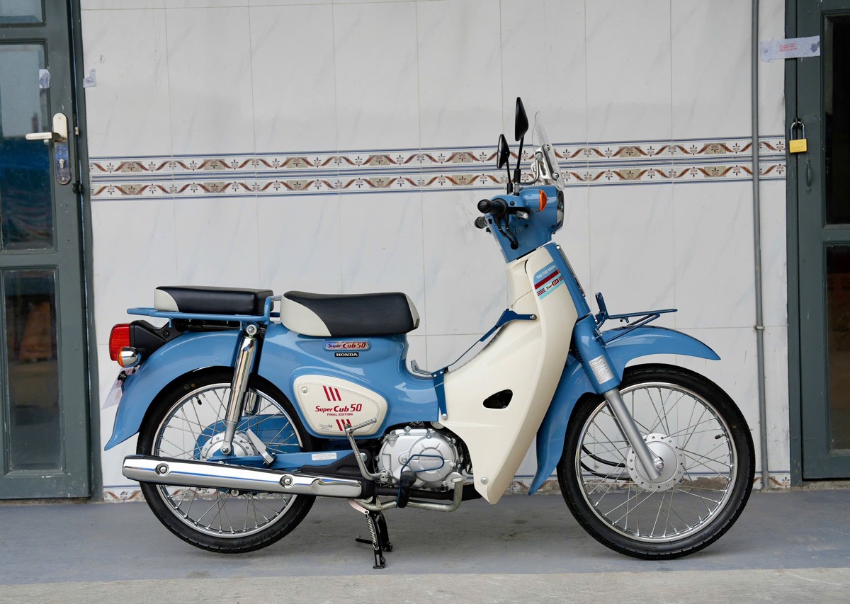 Honda Super Cub 50 Final Edition Custom Japan tại Quảng Ngãi - Phiên bản sưu tầm hiếm