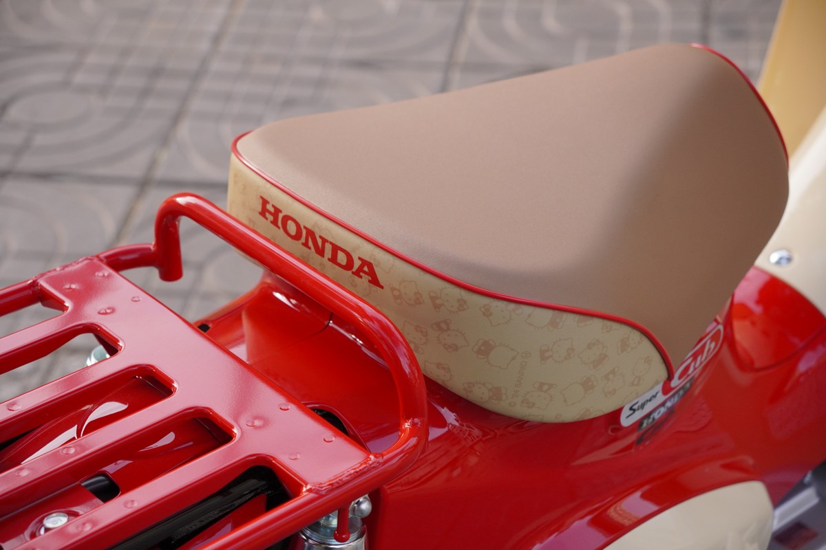 Honda Super Cub 50cc Hello Kitty Edition, Made In Japan, Hàng Hiếm tại Quảng Ngãi