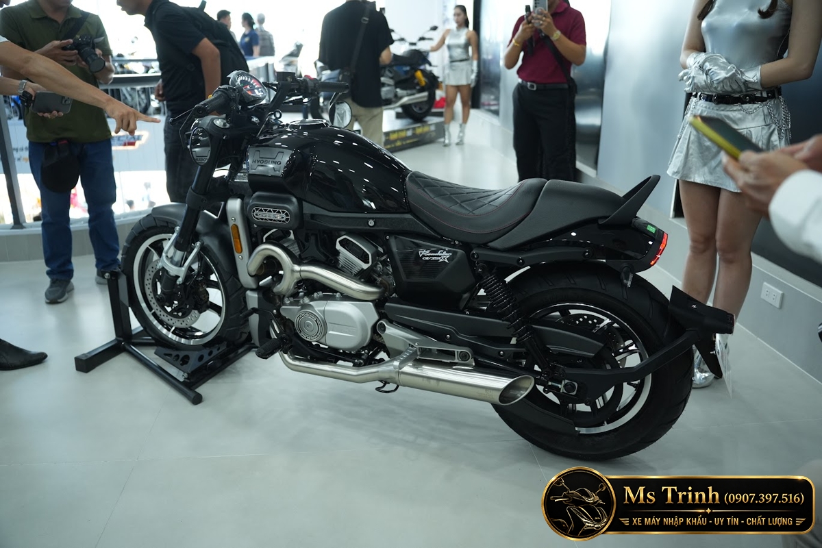 Hyosung GV350X tại Quảng Ngãi - Cruiser 350cc Phong Cách Mỹ Cơ Bắp, Cá Tính