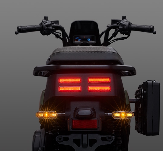 Honda SquareX125 - Xe tay ga vuông nhập chính ngạch, phân phối tại Quảng Ngãi