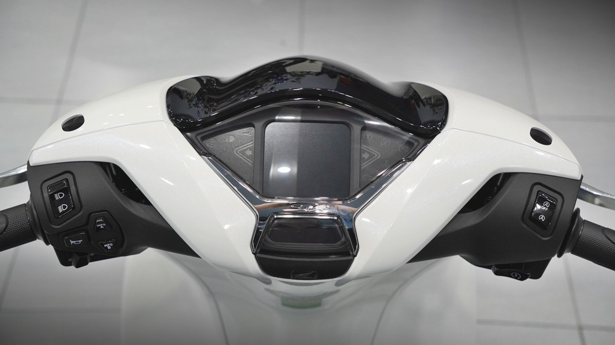 Honda SH150 trắng pha lê nhập Ý 2026 tại Quảng Ngãi - Sport Edition chính ngạch, chuẩn chất Ý