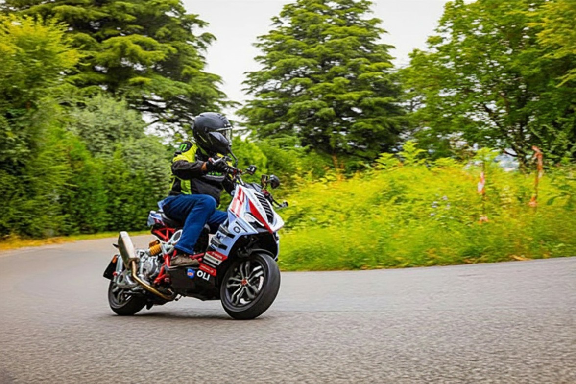 Italjet Dragster 300 Gresini Racing Tại Quảng Ngãi - Chiếc Scooter Ý Khiến Dân Chơi Xe Phải Ngoái Nhìn