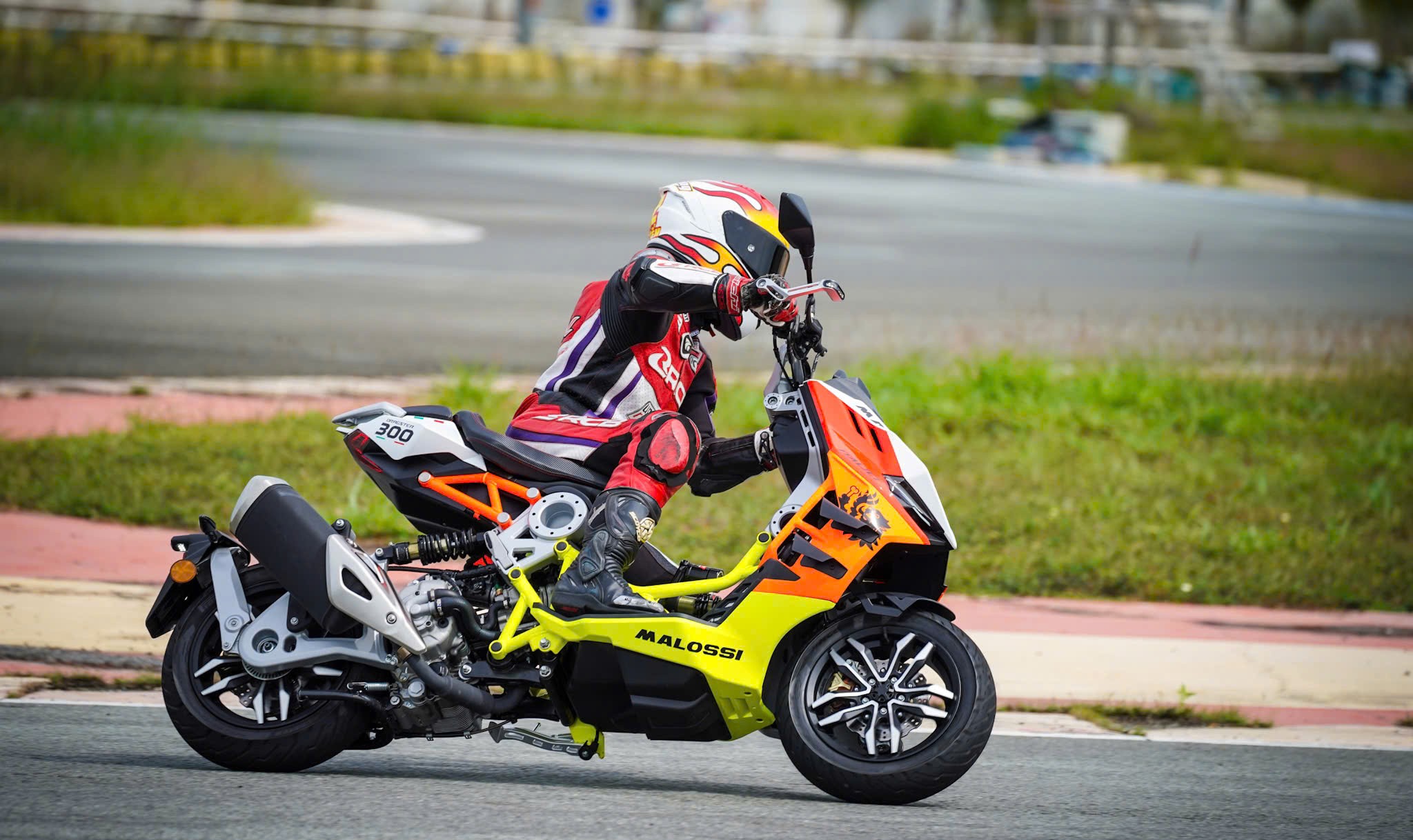 Italjet Dragster 300 Malossi, Xe Tay Ga Đua Nội Thành Thương Hiệu Italy tại Quảng Ngãi