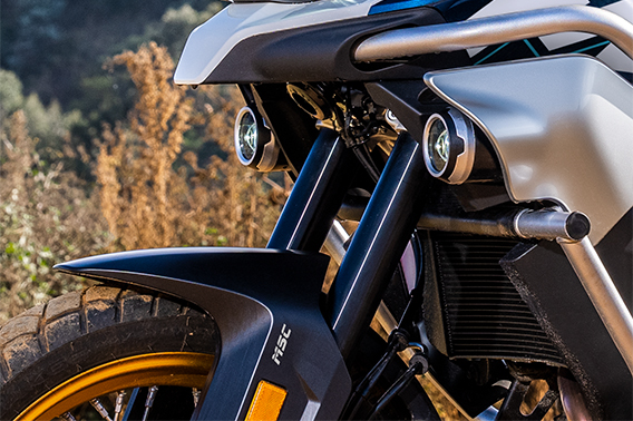 CF Moto 800MT Explorer 2025, ADV Cao Cấp Nhất, Chính Hãng, Giá Tốt tại Quảng Ngãi