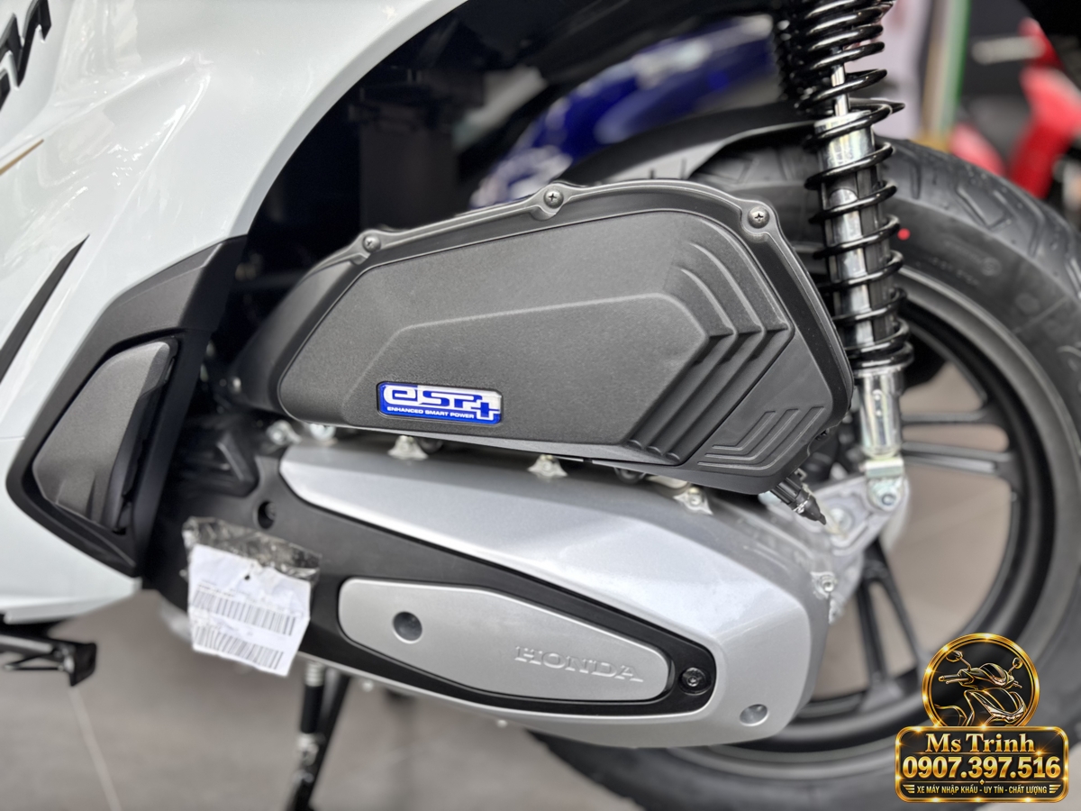 SH150i Ý 2027 màu trắng tại Quảng Ngãi - Nhập khẩu nguyên chiếc, thiết kế sang trọng, giá tốt