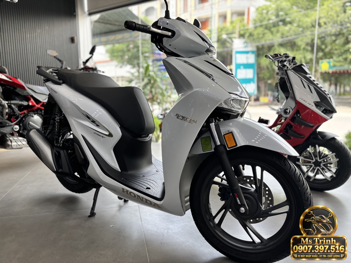 SH150i Ý 2027 màu trắng tại Quảng Ngãi - Nhập khẩu nguyên chiếc, thiết kế sang trọng, giá tốt