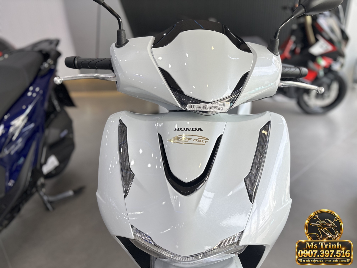 SH150i Ý 2027 màu trắng tại Quảng Ngãi - Nhập khẩu nguyên chiếc, thiết kế sang trọng, giá tốt