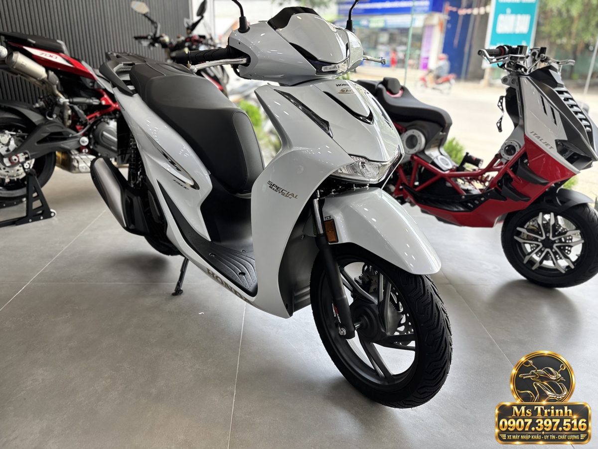 SH150i Ý 2027 màu trắng tại Quảng Ngãi - Nhập khẩu nguyên chiếc, thiết kế sang trọng, giá tốt