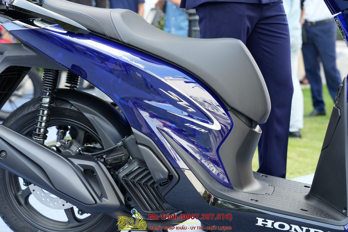 Honda SH150 Vetro Blue 2026 Limited Edition - Siêu phẩm SH Ý dàn áo xanh trong suốt cực hiếm tại Quảng Ngãi