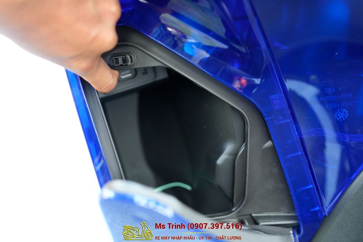 Honda SH150 Vetro Blue 2026 Limited Edition - Siêu phẩm SH Ý dàn áo xanh trong suốt cực hiếm tại Quảng Ngãi