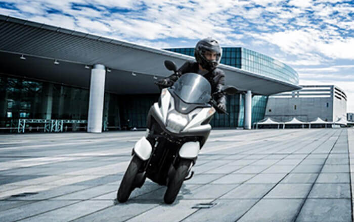 Yamaha Tricity 155 2025, Tay Ga bánh Kép Độc Đáo, Lần Đầu Tiên Có Tại Quảng Ngãi
