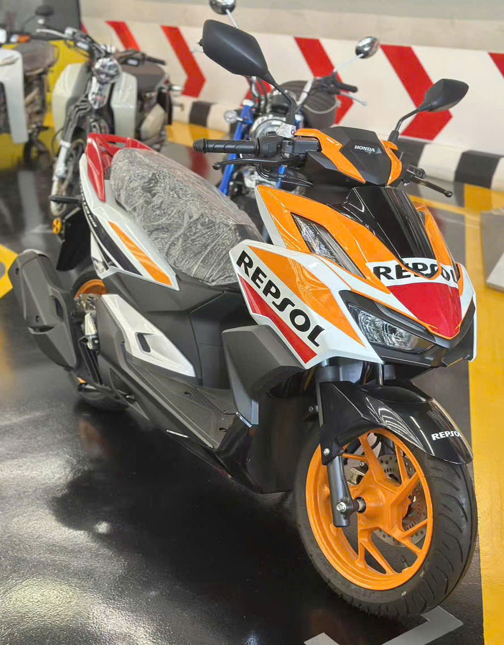 Honda Vario160 Repsol Edition, Giới hạn 2.000 xe, NK Malaysia tại Quảng Ngãi