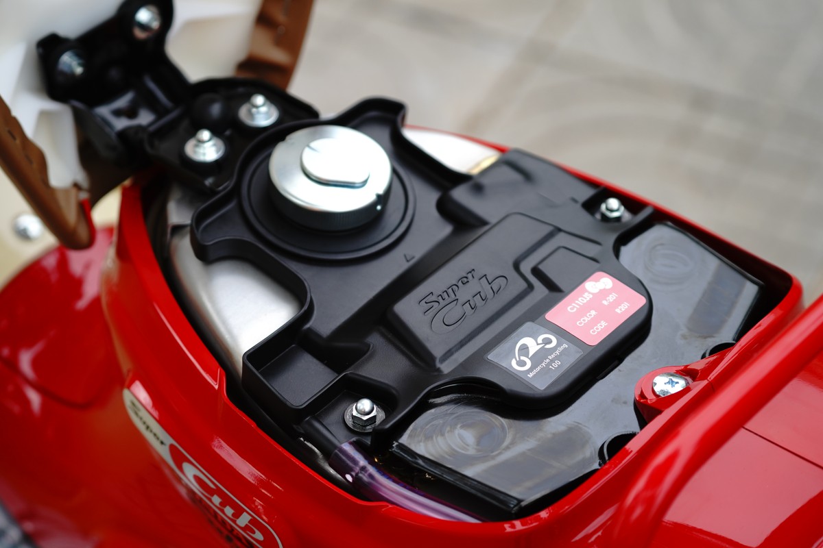 Honda Super Cub 110ABS Hello Kitty Edition, Made In Japan tại Hồ Chí Minh