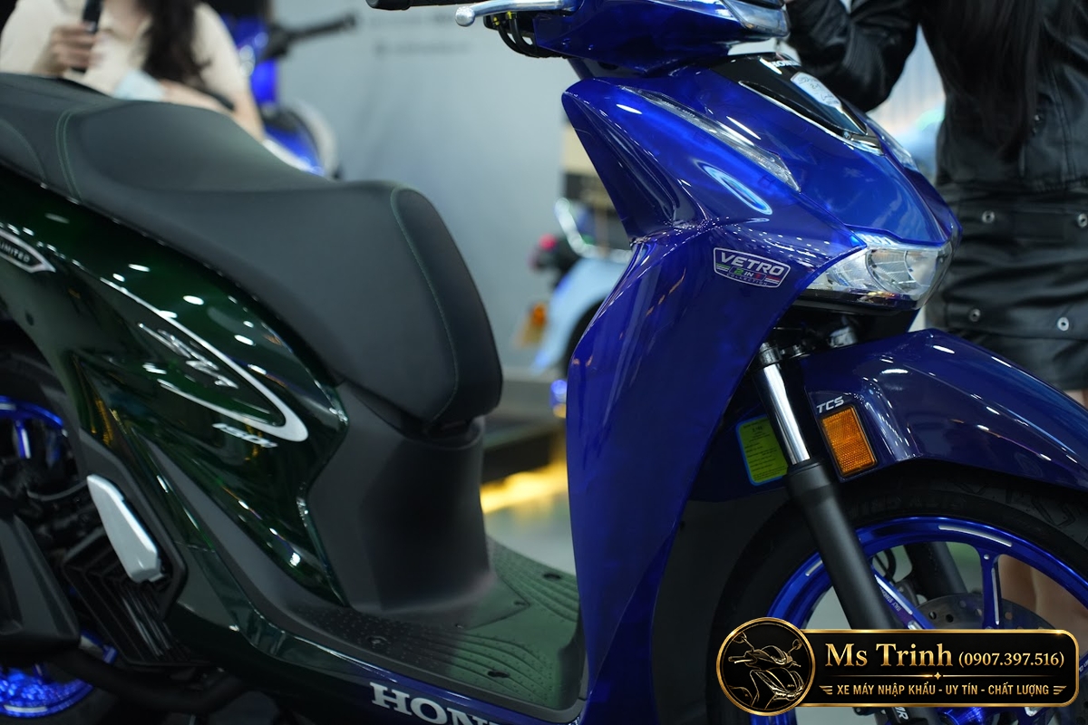 SH150i Sapphire Green hai màu dành cho người yêu phong cách SH Italy giới hạn